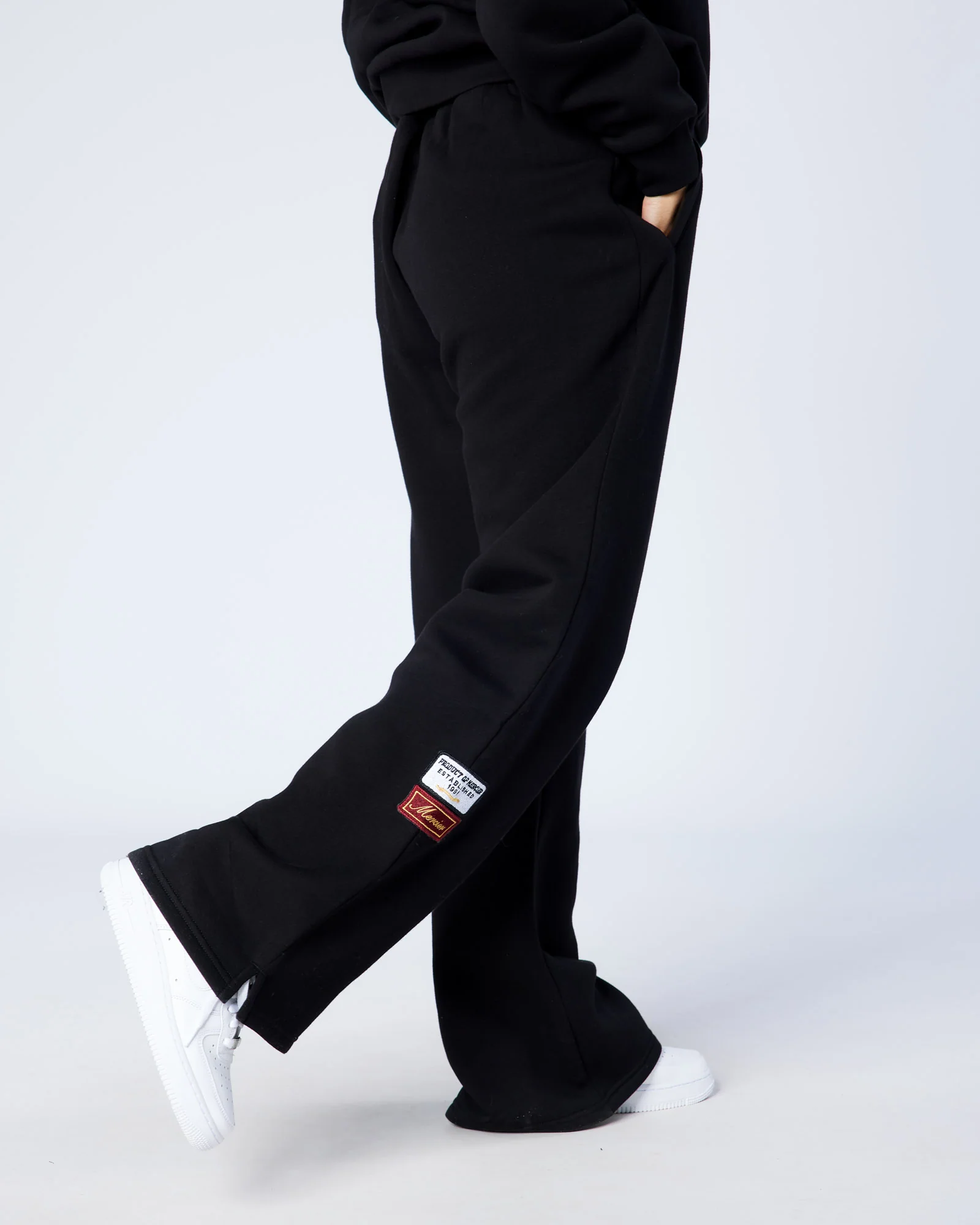 Women's OG Badge Open Hem Joggers Black - Image 6