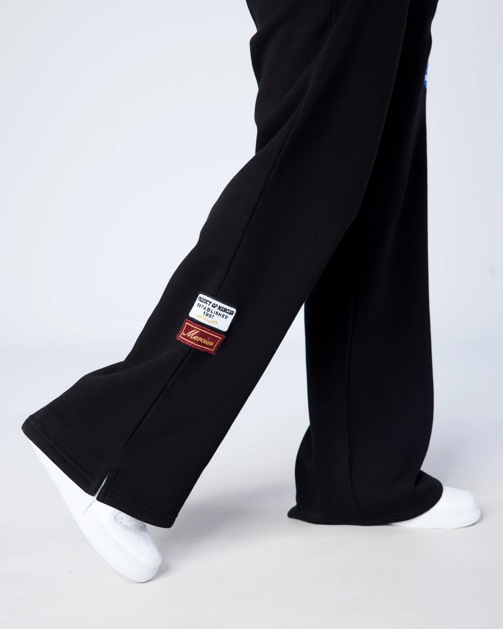 Women's OG Badge Open Hem Joggers Black - Image 8