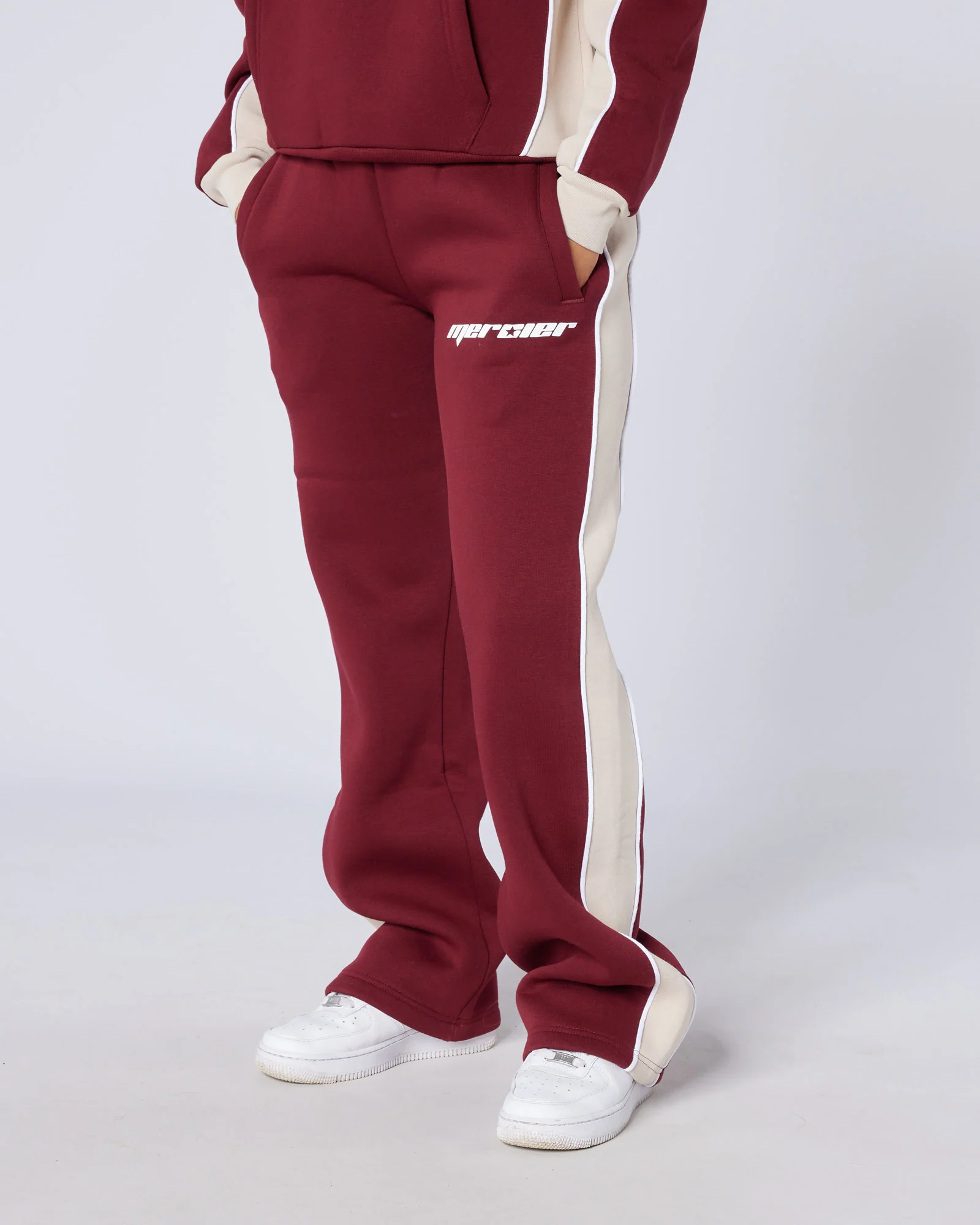 Women's Sporty Jogger Cabernet - Image 4